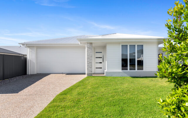 10 Stellar Street, Palmview QLD 4553
