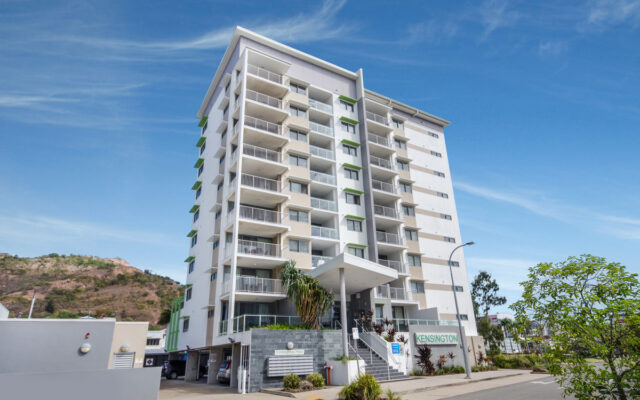 8/1-3 Kingsway Place, Townsville City QLD 4810